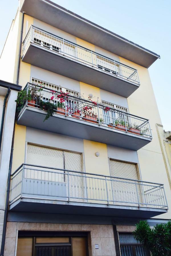 Appartamento Marco Polo Viareggio Exterior foto